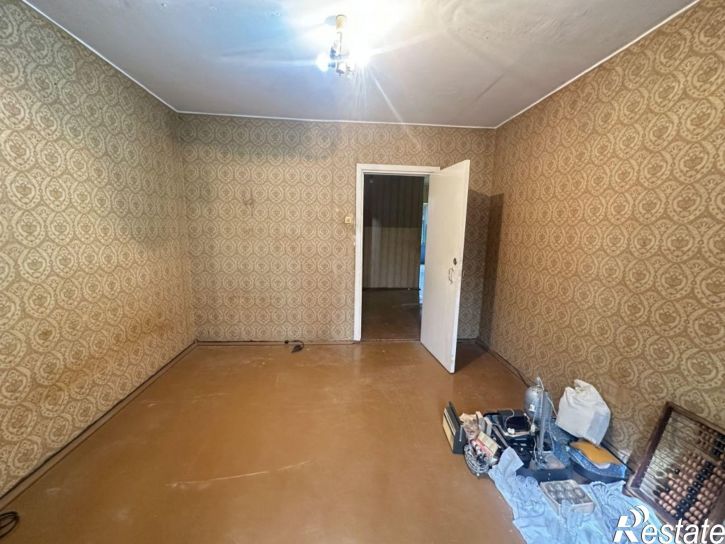 2-комн квартира Сутырина ул, 20